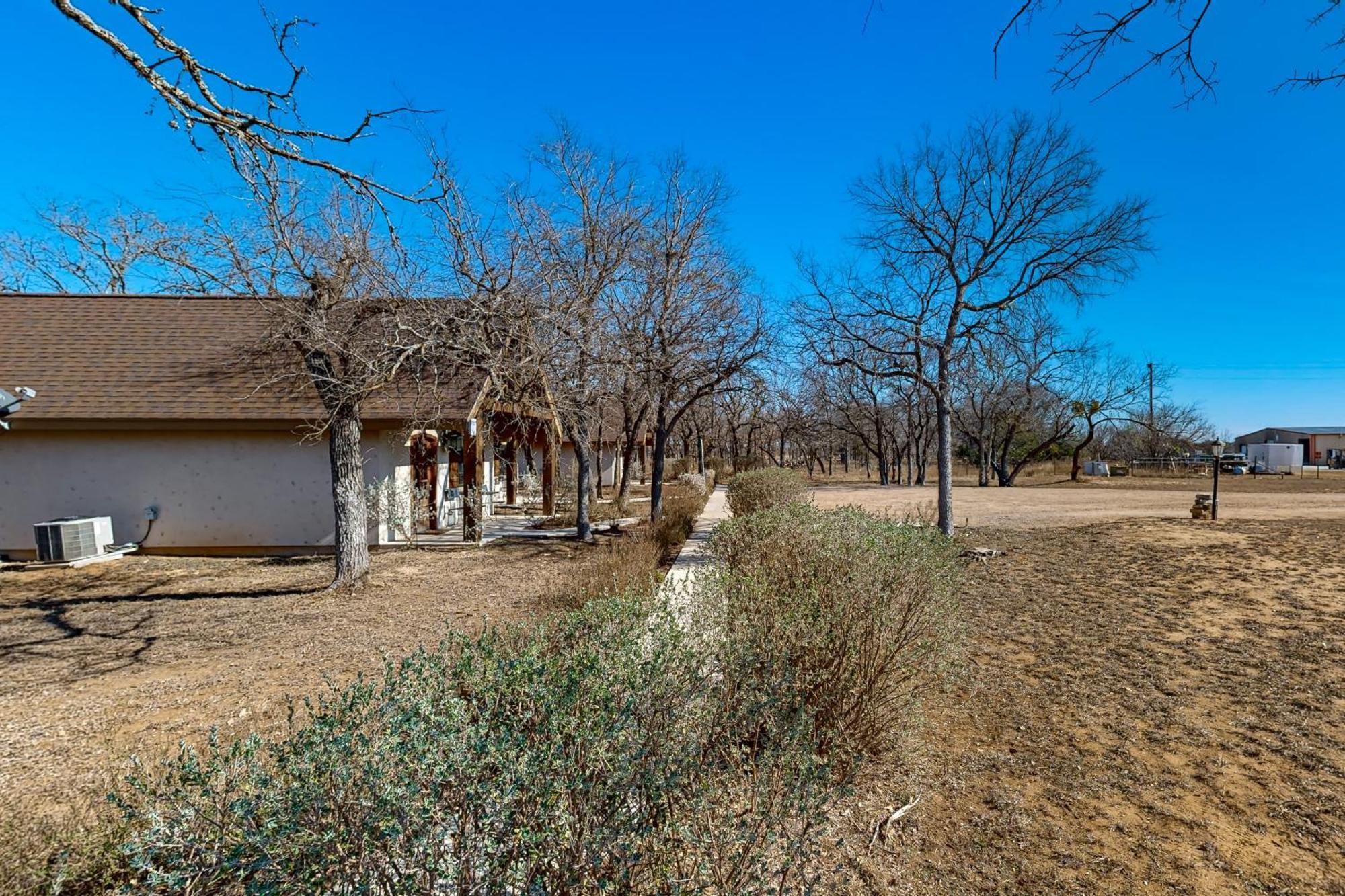 Messina Hof Hill Country Villa Blumenthal ห้อง รูปภาพ