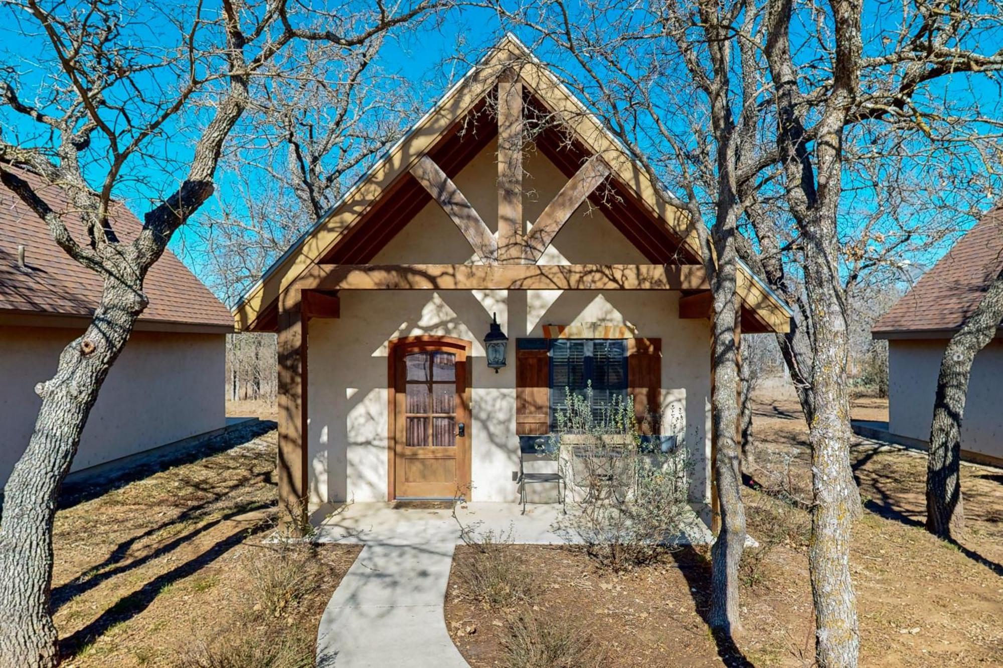 Messina Hof Hill Country Villa Blumenthal ภายนอก รูปภาพ